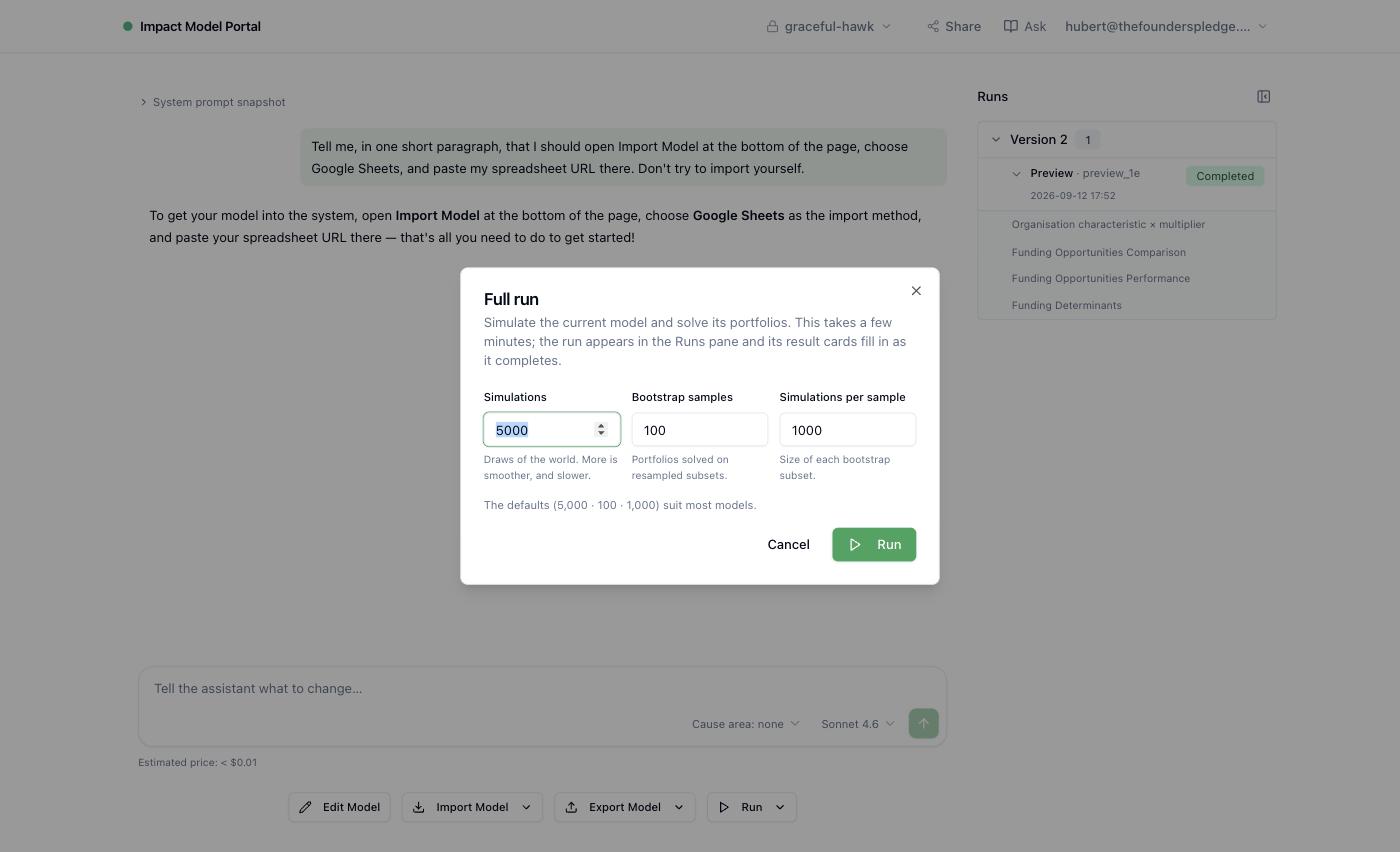 The Full run dialog: simulations, bootstrap samples and simulations per sample, each with a one-line explanation, and the note that the defaults suit most models